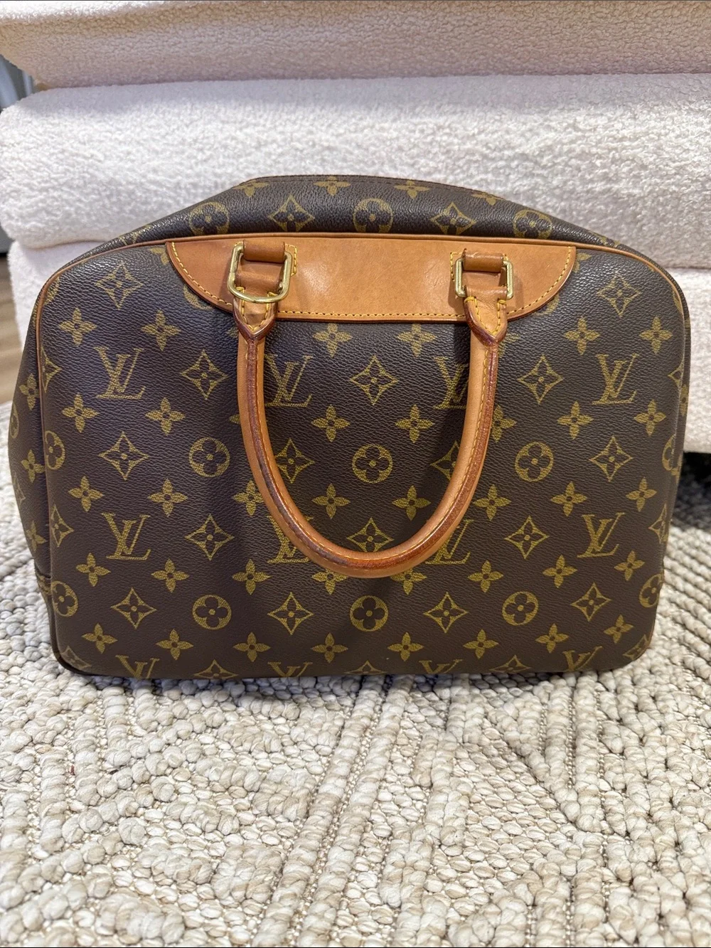 Louis Vuitton authentic louis